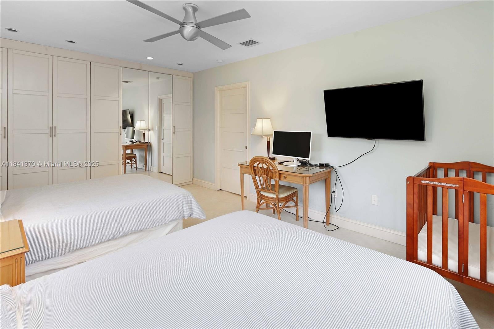 Hollywood, Florida, 33019, United States, 3 Bedrooms Bedrooms, ,3 BathroomsBathrooms,Residential,Active,1893232