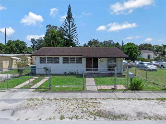 1930 NW 152ND ST, MIAMI GARDENS, FL 33054, photo 3 of 41