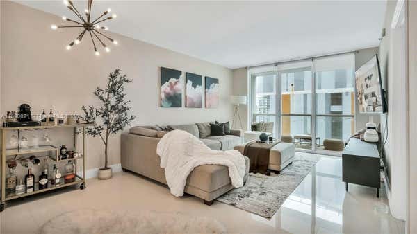 55 SE 6TH ST APT 2500, MIAMI, FL 33131 - Image 1