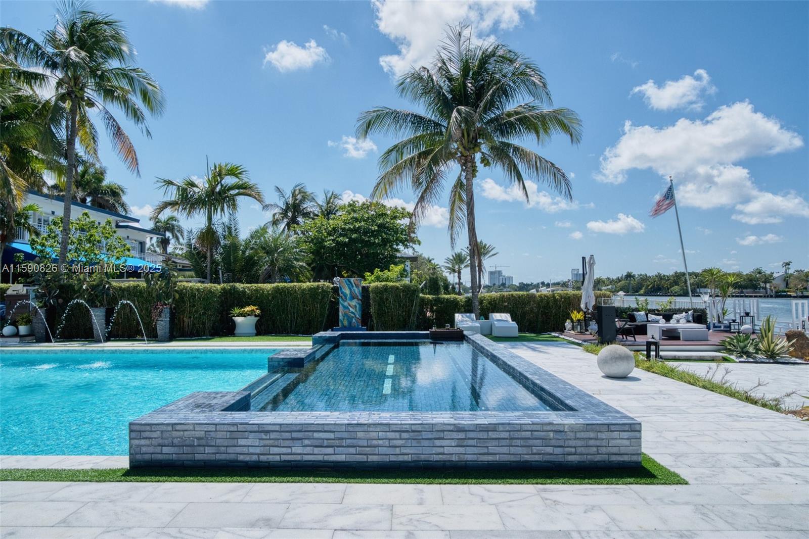 Hollywood, Florida, 33019, United States, 6 Bedrooms Bedrooms, ,6 BathroomsBathrooms,Residential,Pending,1756815