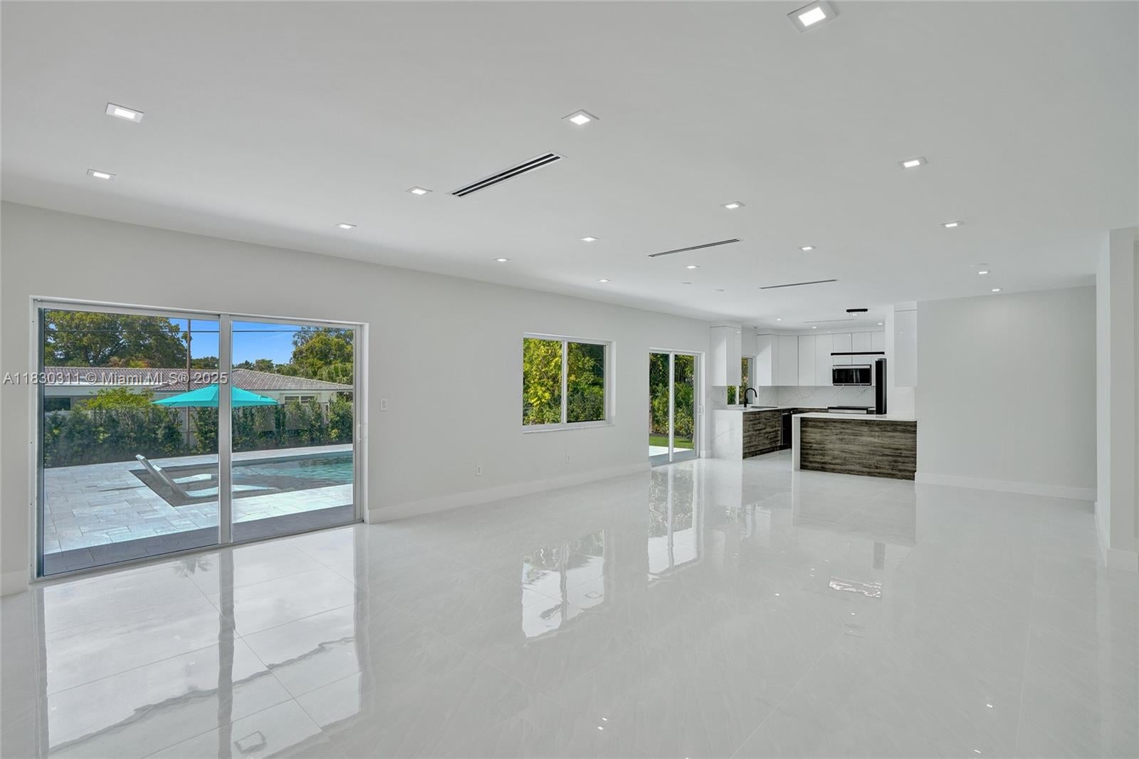 Miami, Florida, 33179, United States, 5 Bedrooms Bedrooms, ,5 BathroomsBathrooms,Residential,Active,1889008