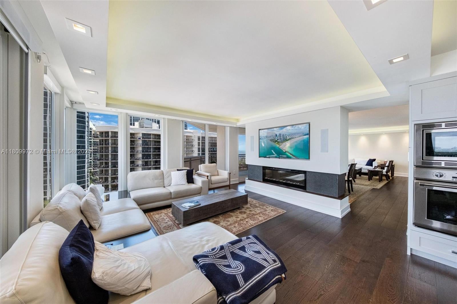 Miami, Florida, 33133, United States, 3 Bedrooms Bedrooms, ,4 BathroomsBathrooms,Residential,Active,1990050