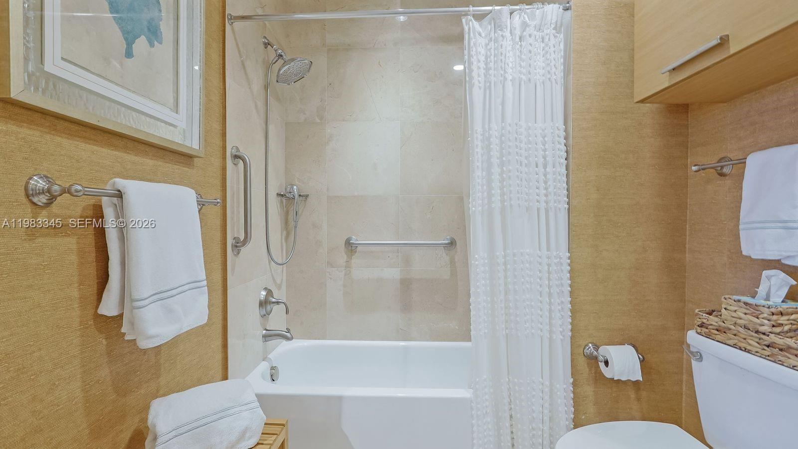 Lauderdale By The Sea, Florida, 33308, United States, 2 Bedrooms Bedrooms, ,2 BathroomsBathrooms,Residential,Active,2026763