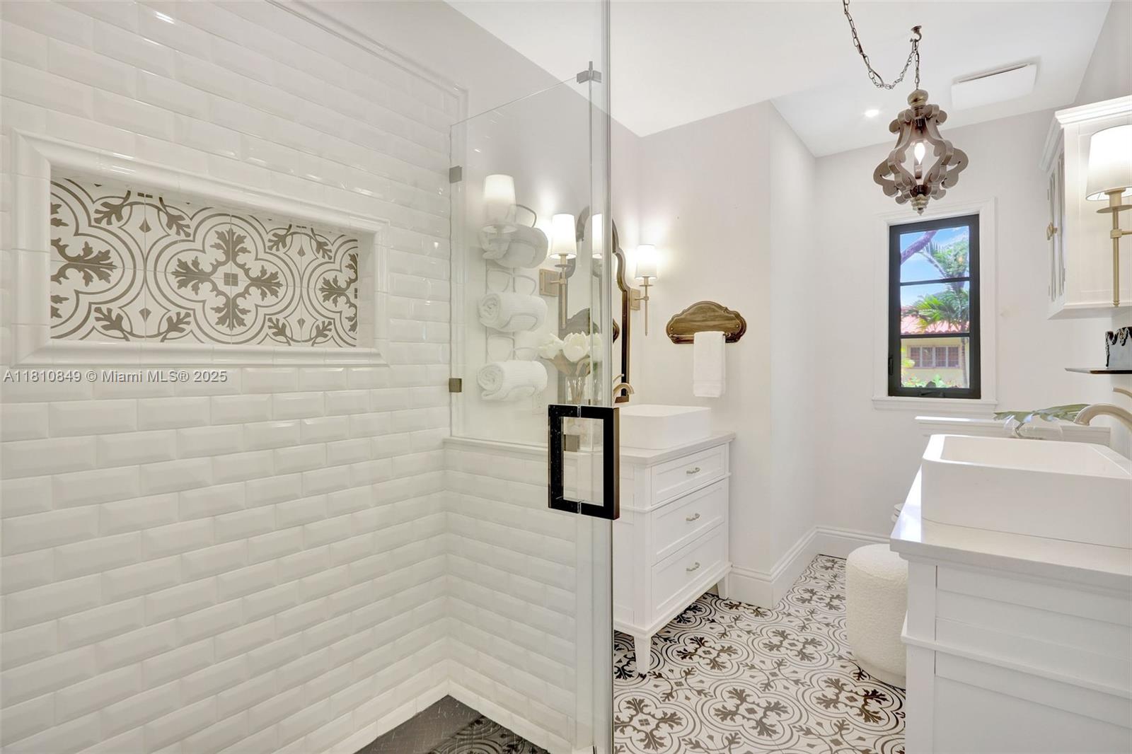 Coral Gables, Florida, 33134, United States, ,3 BathroomsBathrooms,Residential,Active,1829900