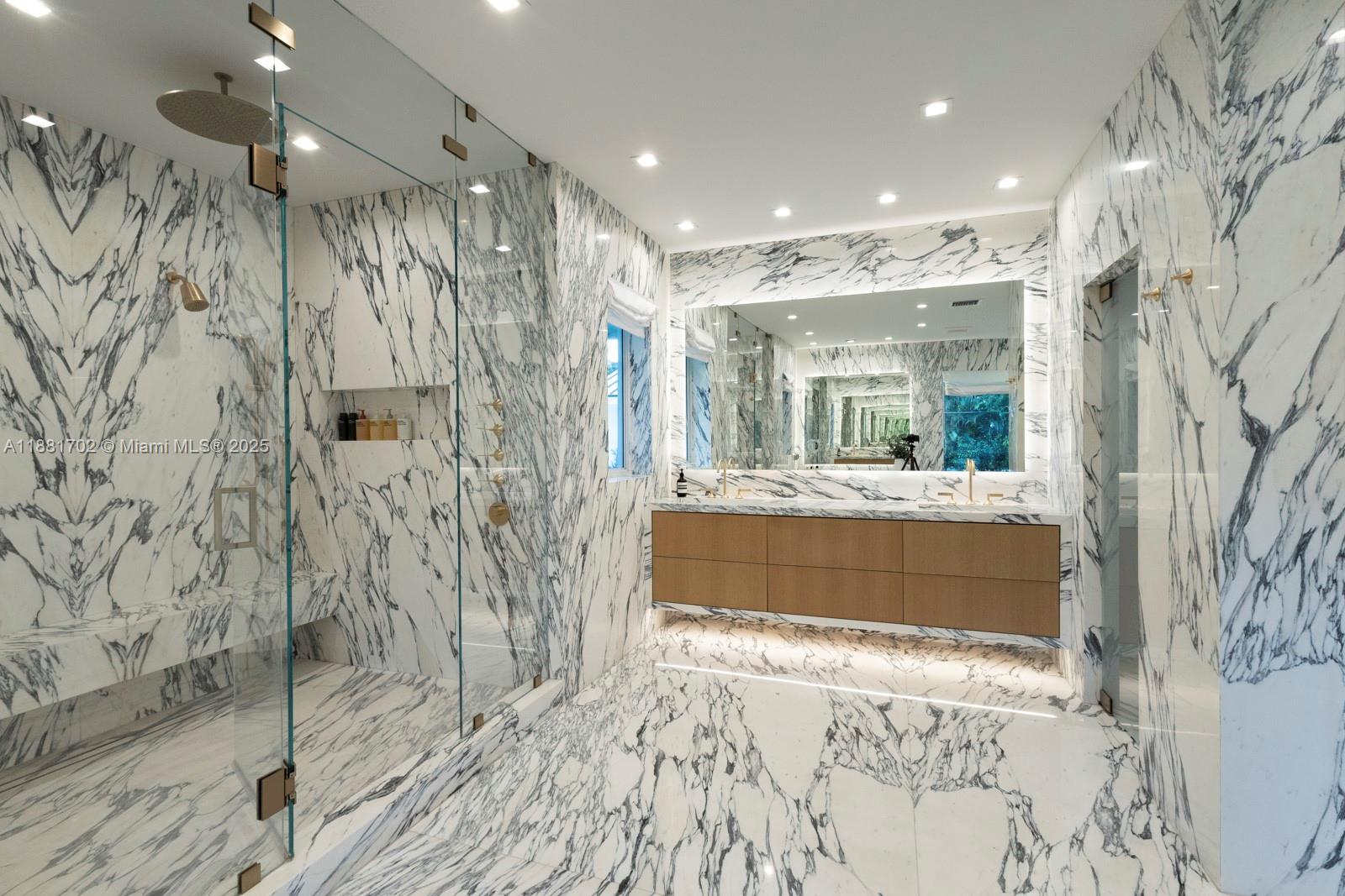 Pinecrest, Florida, 33156, United States, 5 Bedrooms Bedrooms, ,6 BathroomsBathrooms,Residential,Active,1945522