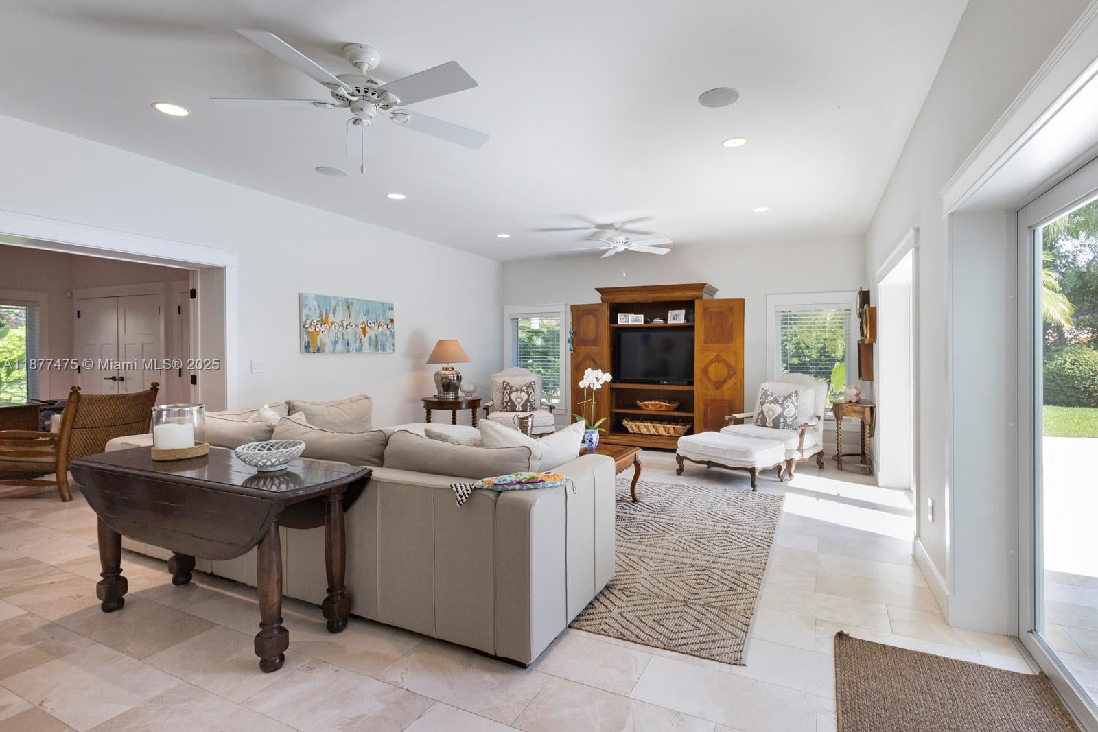 Pinecrest, Florida, 33156, United States, 4 Bedrooms Bedrooms, ,4 BathroomsBathrooms,Residential,Active,1944078