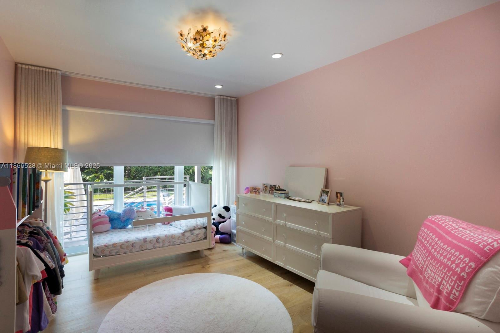 Coral Gables, Florida, 33156, United States, 4 Bedrooms Bedrooms, ,4 BathroomsBathrooms,Residential,Active,1927652