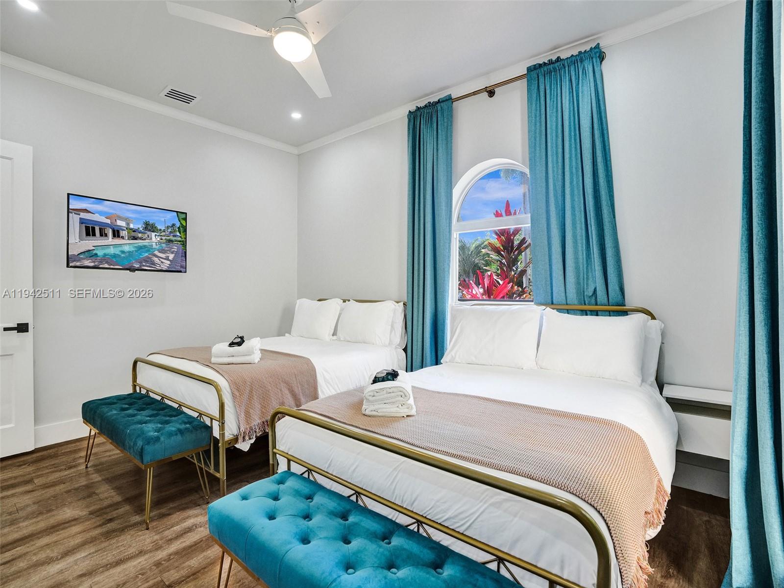 Hollywood, Florida, 33019, United States, 5 Bedrooms Bedrooms, ,4 BathroomsBathrooms,Residential,Active,2009164