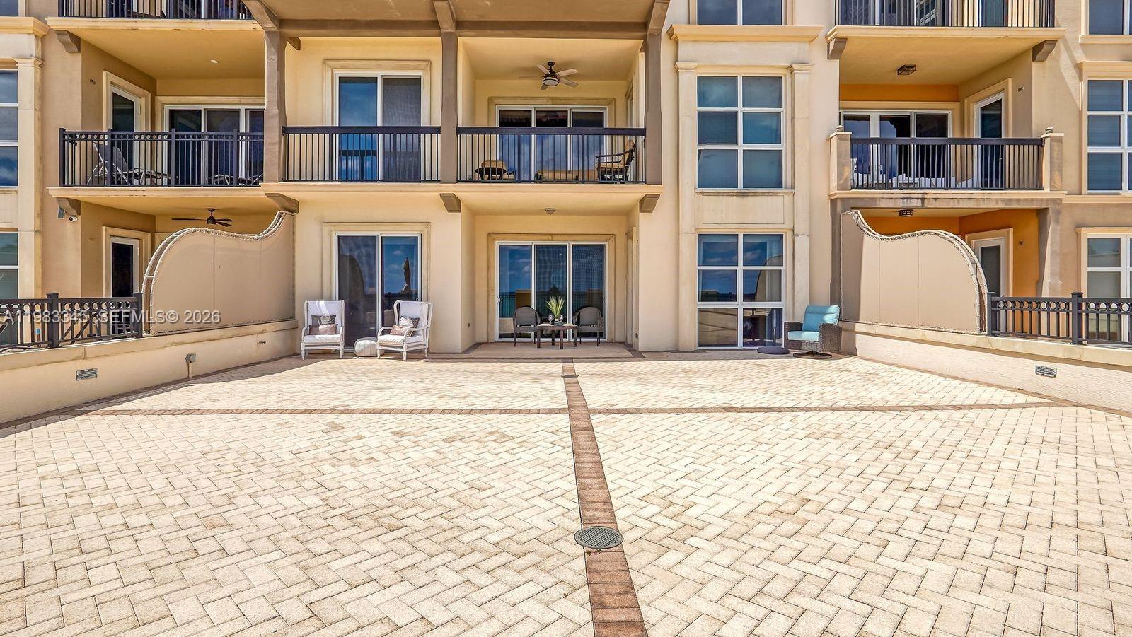 Lauderdale By The Sea, Florida, 33308, United States, 2 Bedrooms Bedrooms, ,2 BathroomsBathrooms,Residential,Active,2026763