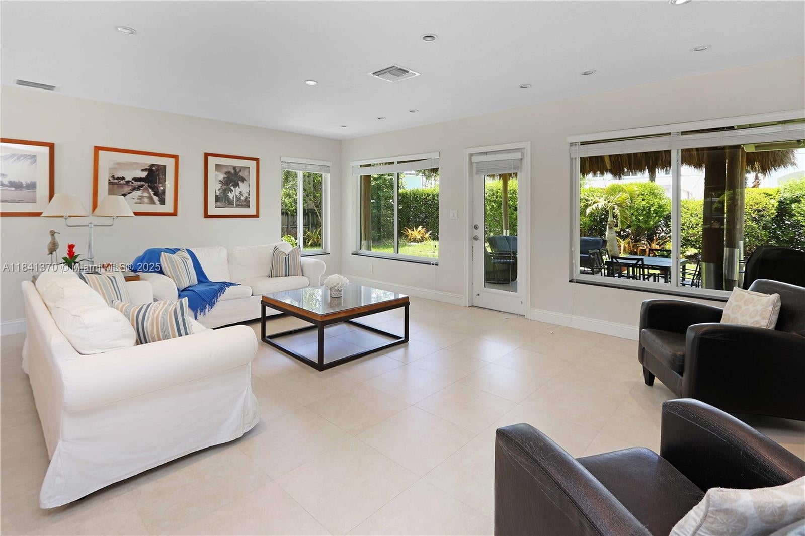 Hollywood, Florida, 33019, United States, 3 Bedrooms Bedrooms, ,3 BathroomsBathrooms,Residential,Active,1893232