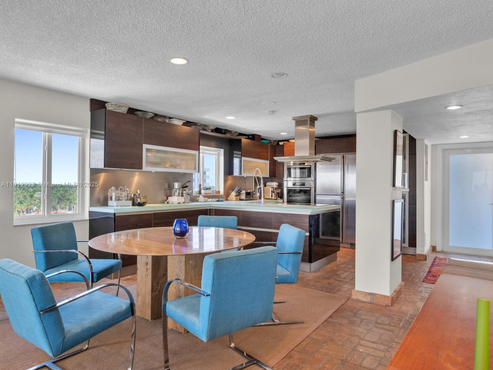 Hollywood, Florida, 33019, United States, 3 Bedrooms Bedrooms, ,3 BathroomsBathrooms,Residential,Active,1992553