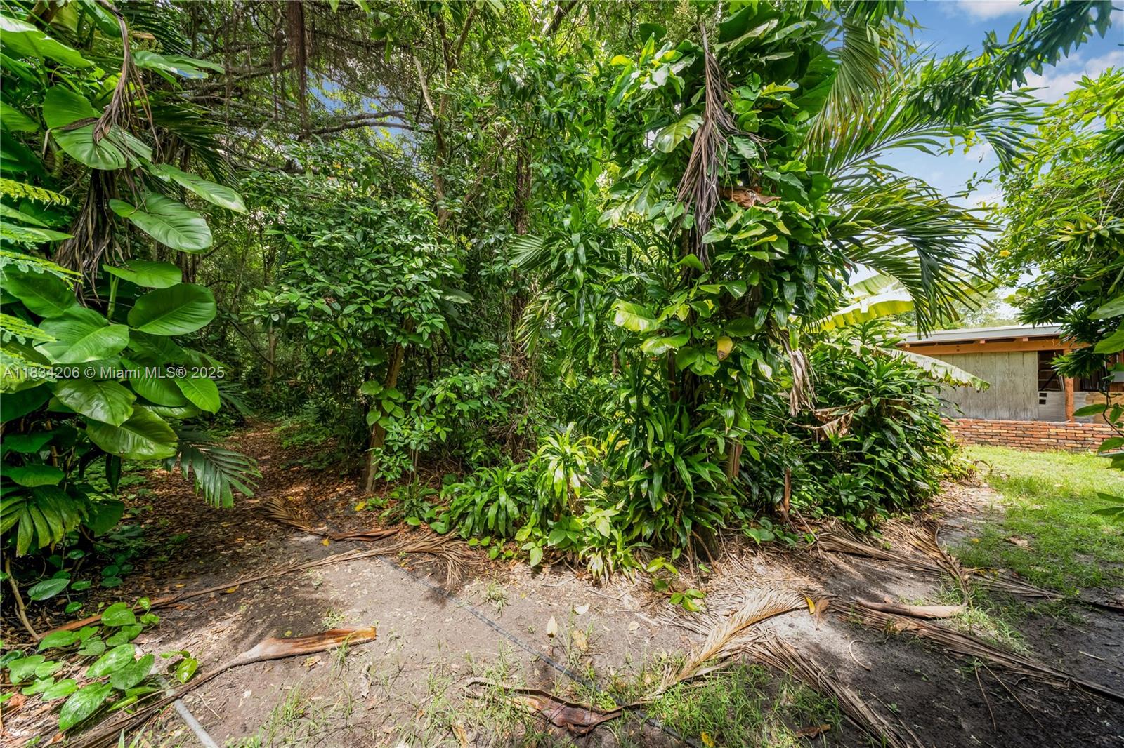 Pinecrest, Florida, 33156, United States, 3 Bedrooms Bedrooms, ,2 BathroomsBathrooms,Residential,Active,1884905