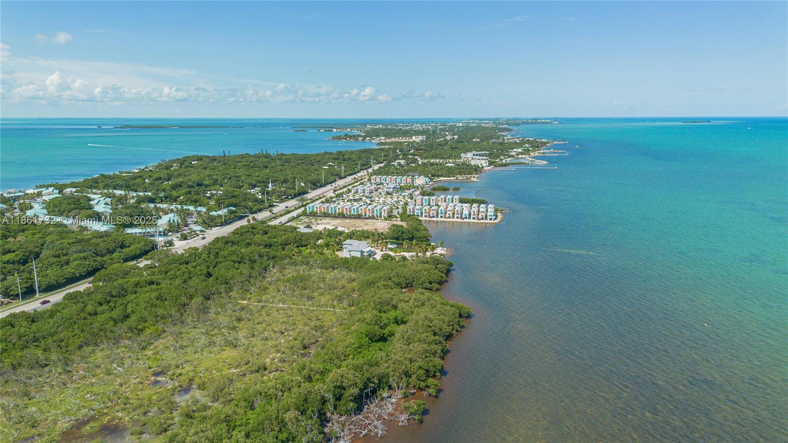 Islamorada, Florida, 33036, United States, 3 Bedrooms Bedrooms, ,4 BathroomsBathrooms,Residential,Active,1920260