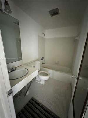 5208 NE 24TH TER APT F214, FORT LAUDERDALE, FL 33308 - Image 1