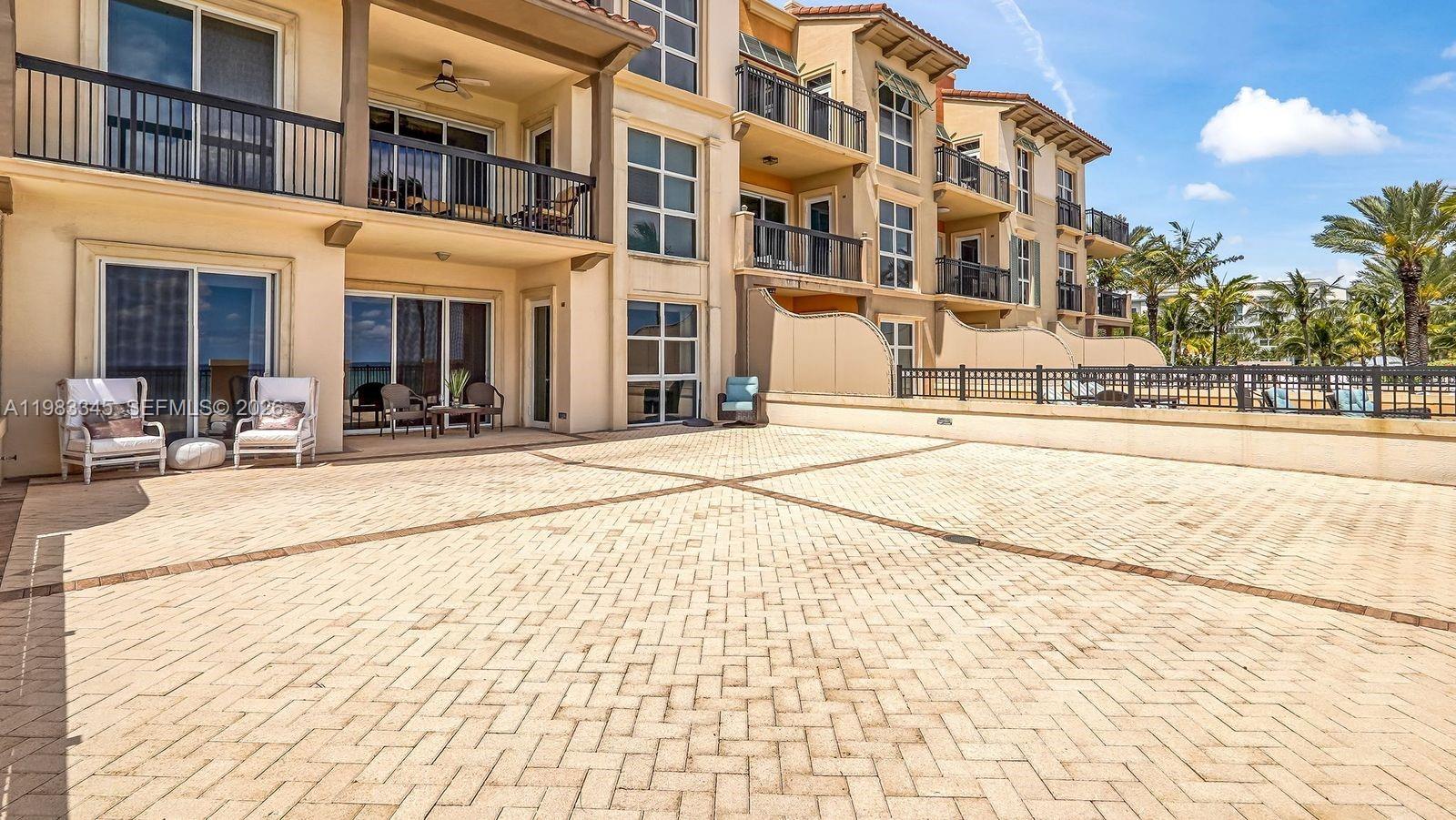 Lauderdale By The Sea, Florida, 33308, United States, 2 Bedrooms Bedrooms, ,2 BathroomsBathrooms,Residential,Active,2026763