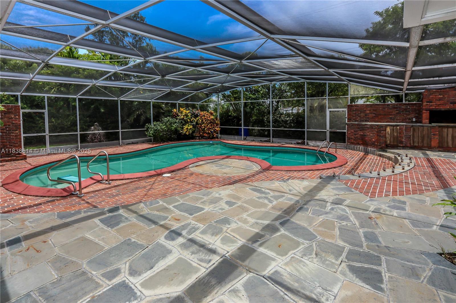 Hollywood, Florida, 33019, United States, 4 Bedrooms Bedrooms, ,4 BathroomsBathrooms,Residential,Active,1892394