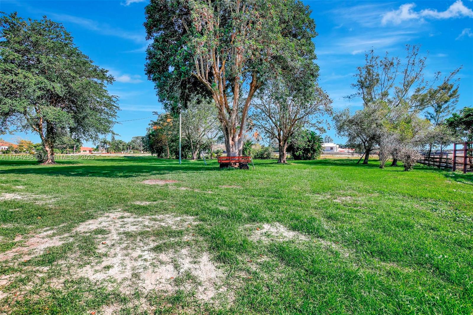 Miramar, Florida, 33027, United States, 5 Bedrooms Bedrooms, ,5 BathroomsBathrooms,Residential,Active,1718866