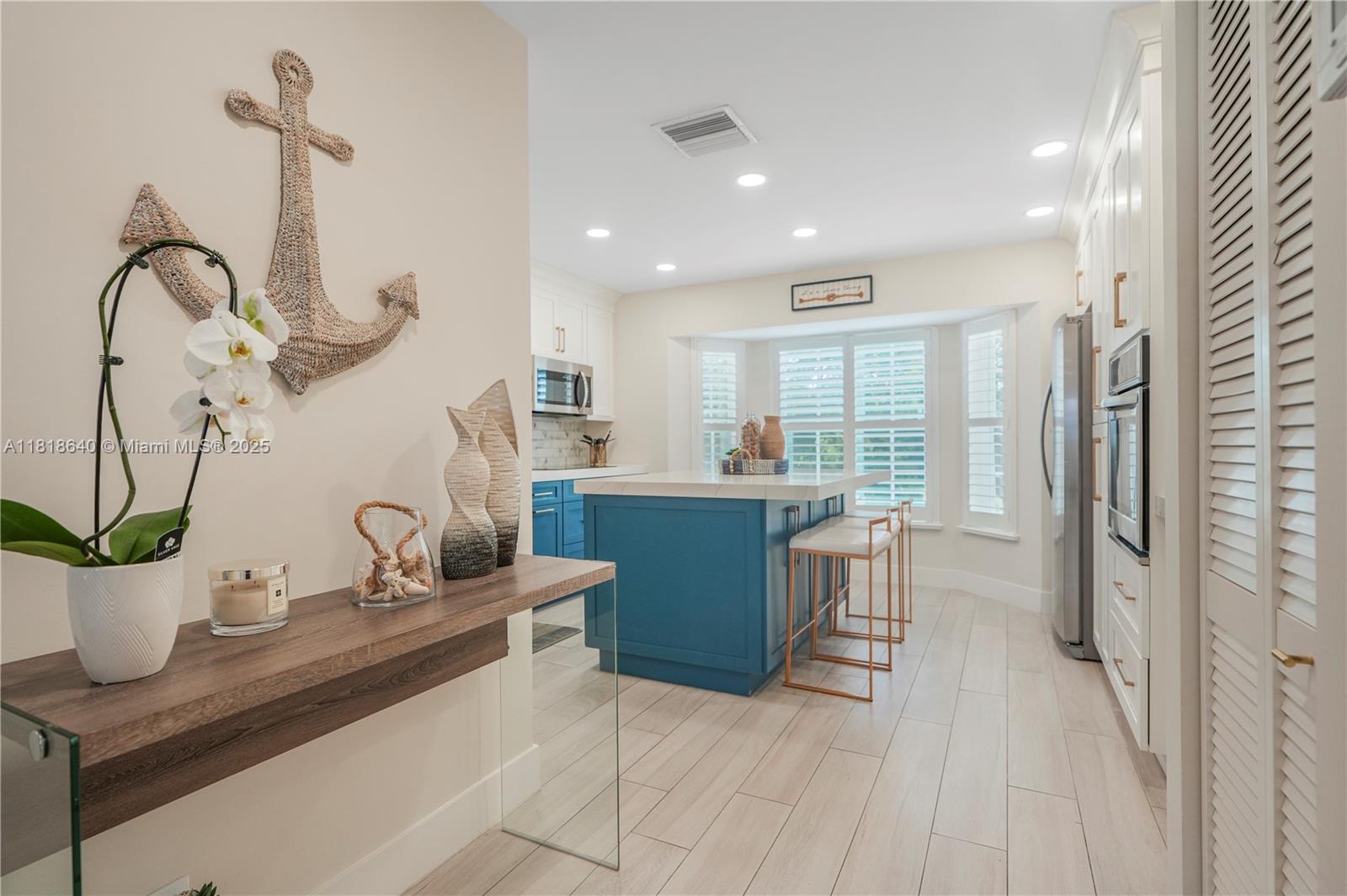 Hollywood, Florida, 33019, United States, 3 Bedrooms Bedrooms, ,4 BathroomsBathrooms,Residential,Active,1852751
