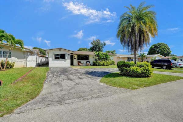 8821 NW 11TH ST, PEMBROKE PINES, FL 33024 - Image 1