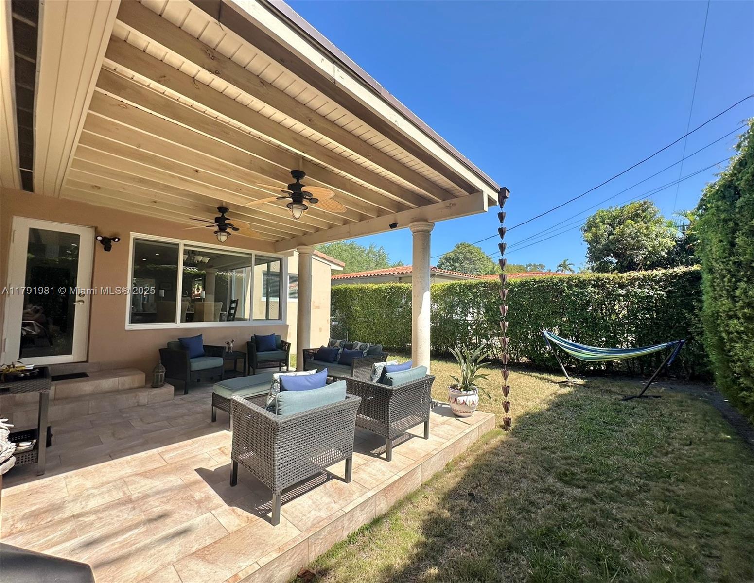 Coral Gables, Florida, 33134, United States, 3 Bedrooms Bedrooms, ,2 BathroomsBathrooms,Residential,Active,1820392