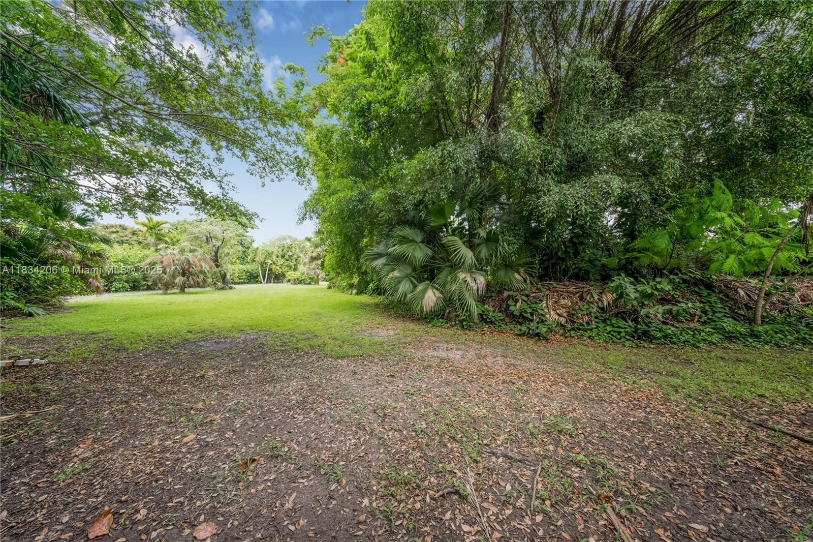 Pinecrest, Florida, 33156, United States, 3 Bedrooms Bedrooms, ,2 BathroomsBathrooms,Residential,Active,1884905