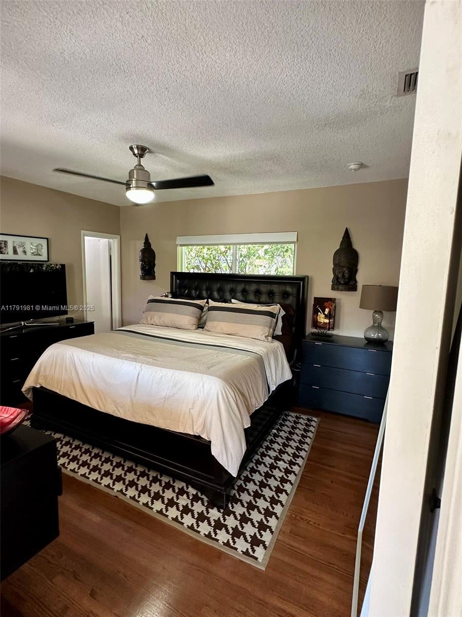 Coral Gables, Florida, 33134, United States, 3 Bedrooms Bedrooms, ,2 BathroomsBathrooms,Residential,Active,1820392