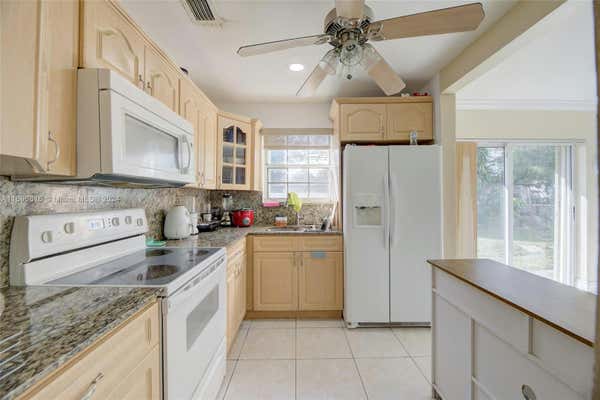 330 N 69TH WAY, HOLLYWOOD, FL 33024 - Image 1