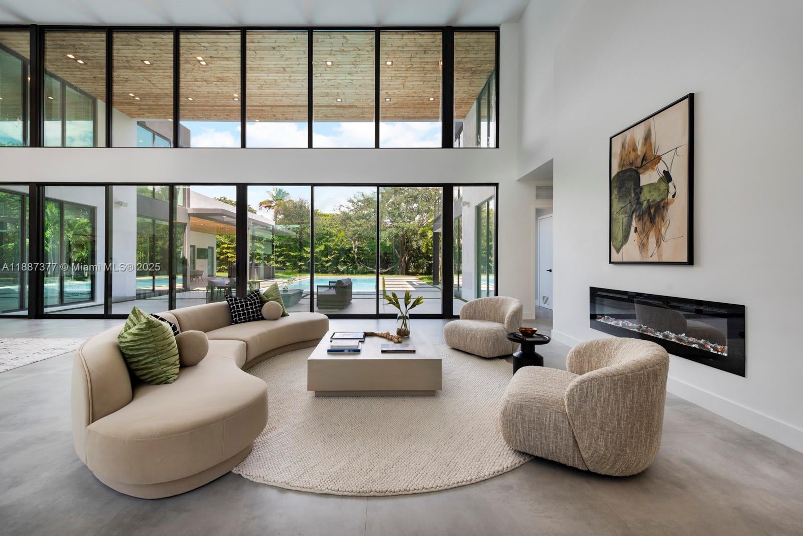 Pinecrest, Florida, 33156, United States, 8 Bedrooms Bedrooms, ,9 BathroomsBathrooms,Residential,Active,1953256