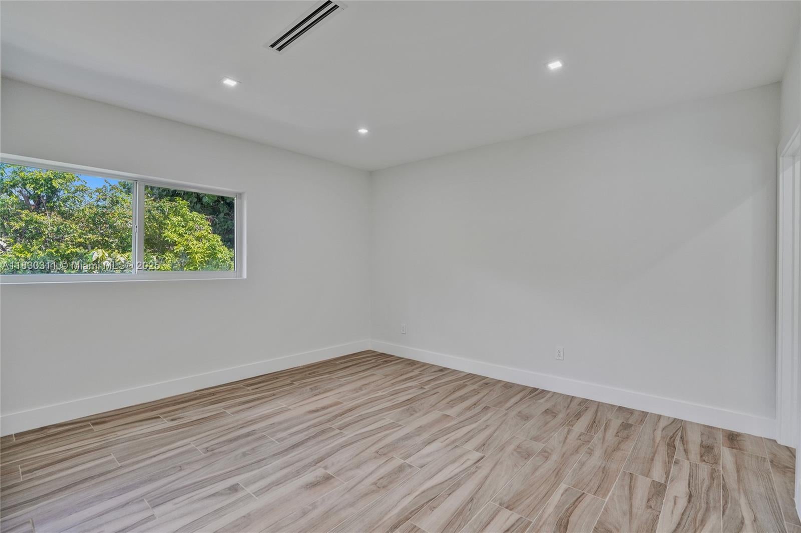 Miami, Florida, 33179, United States, 5 Bedrooms Bedrooms, ,5 BathroomsBathrooms,Residential,Active,1889008