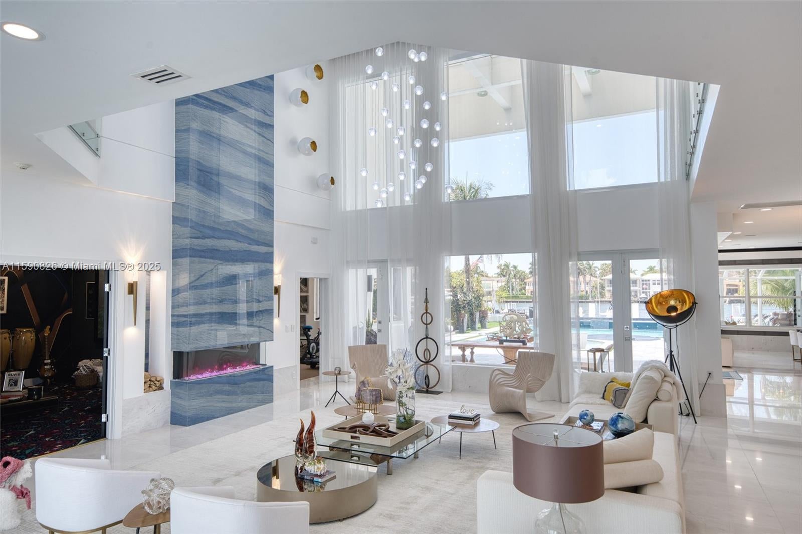 Hollywood, Florida, 33019, United States, 6 Bedrooms Bedrooms, ,6 BathroomsBathrooms,Residential,Pending,1756815