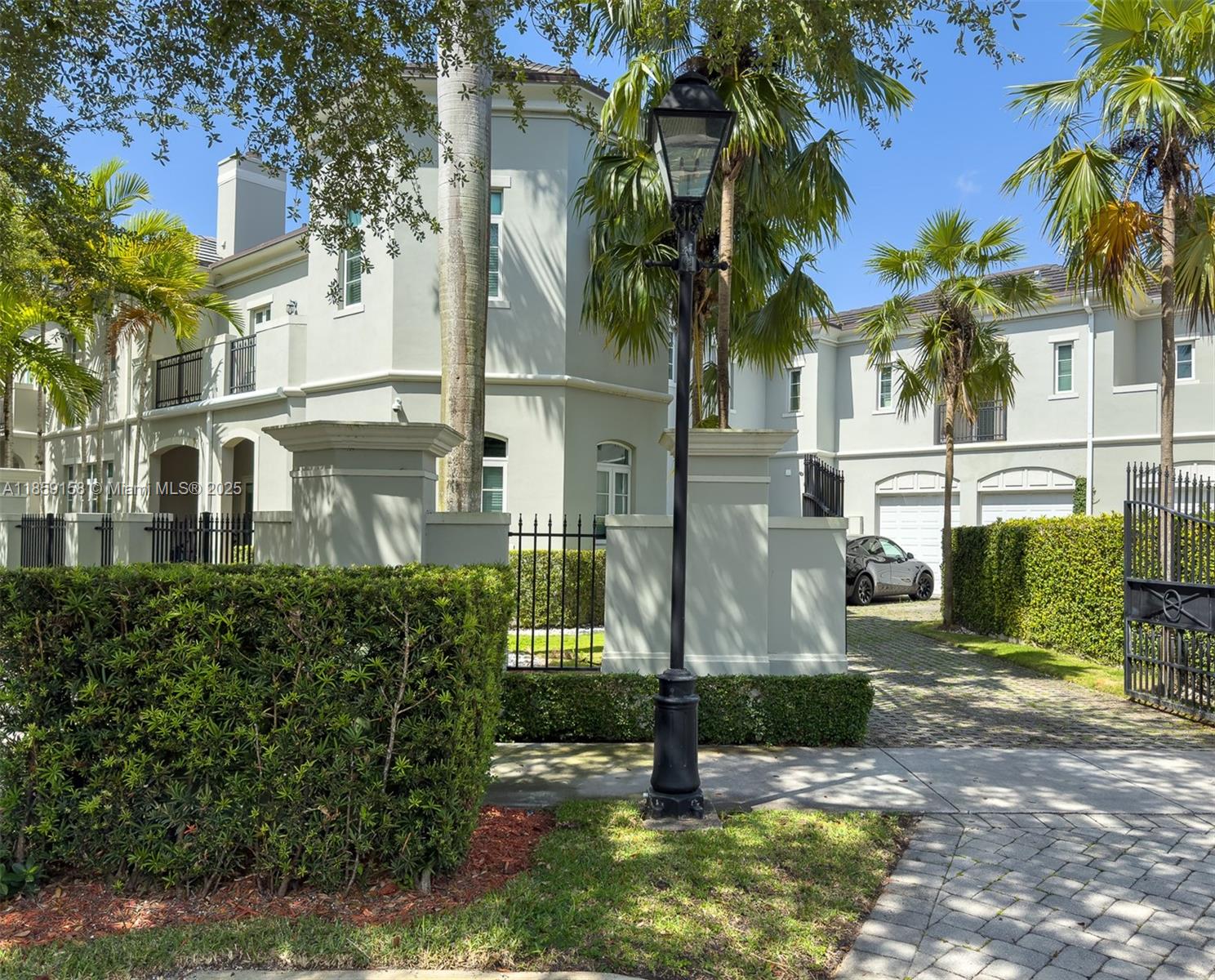 Pinecrest, Florida, 33156, United States, 4 Bedrooms Bedrooms, ,5 BathroomsBathrooms,Residential,Active,1914574