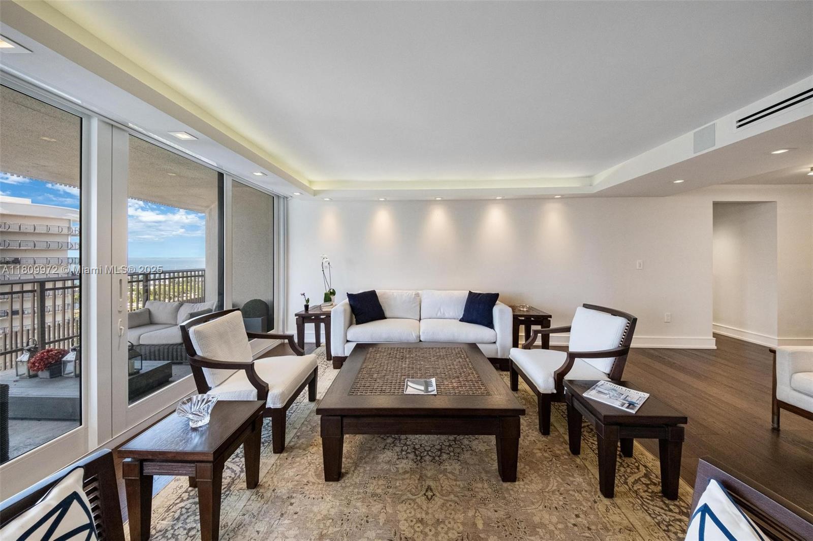 Miami, Florida, 33133, United States, 3 Bedrooms Bedrooms, ,4 BathroomsBathrooms,Residential,Active,1990050