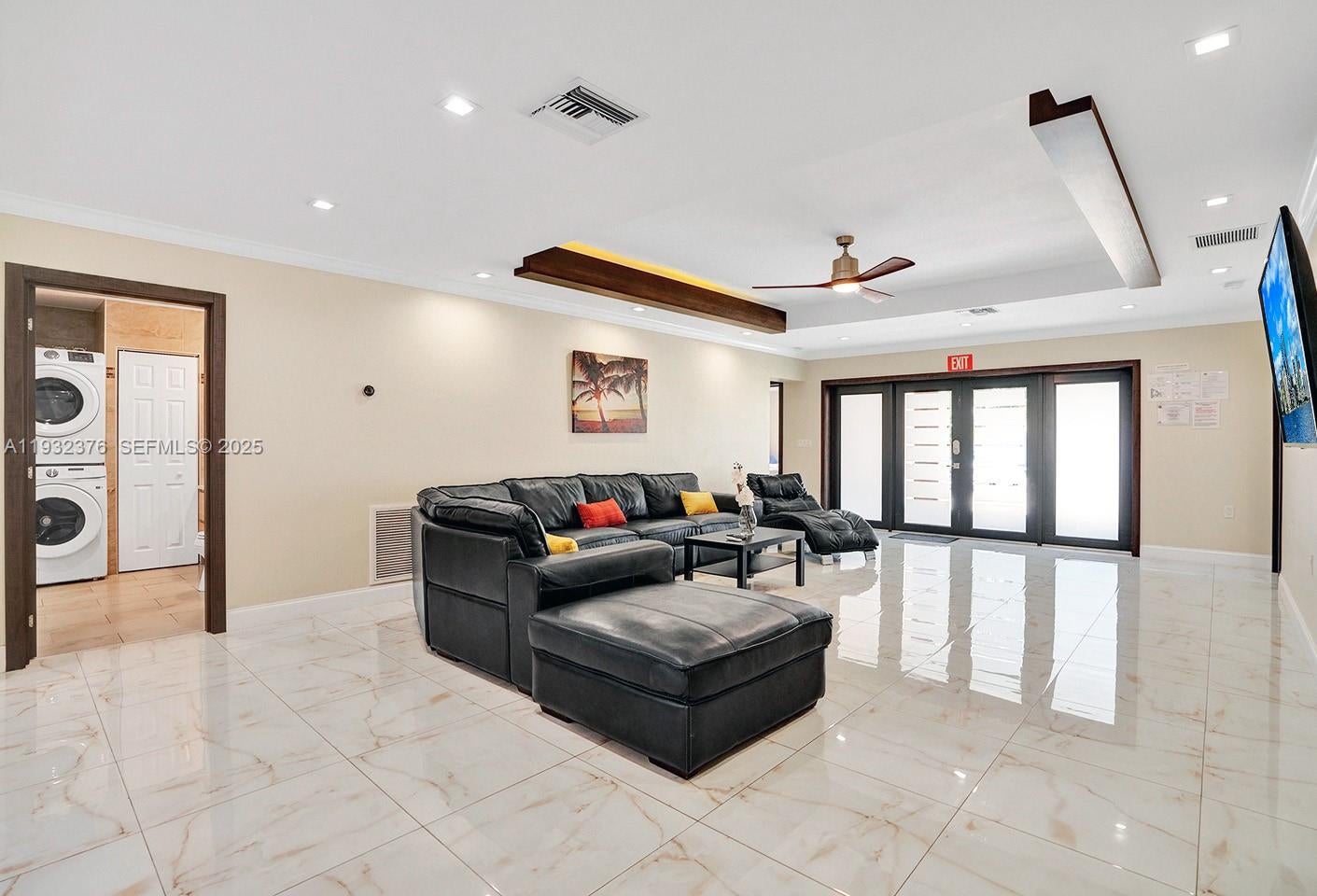 Hollywood, Florida, 33019, United States, 4 Bedrooms Bedrooms, ,4 BathroomsBathrooms,Residential,Active,2007335