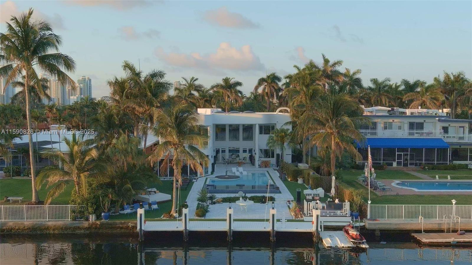 Hollywood, Florida, 33019, United States, 6 Bedrooms Bedrooms, ,6 BathroomsBathrooms,Residential,Pending,1756815