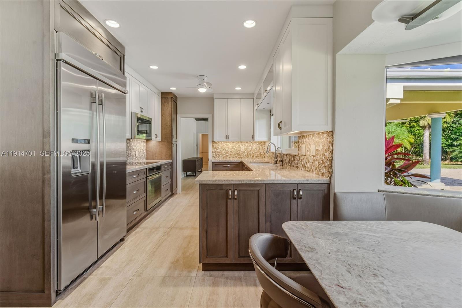 Miami, Florida, 33143, United States, 4 Bedrooms Bedrooms, ,4 BathroomsBathrooms,Residential,Active,1999929