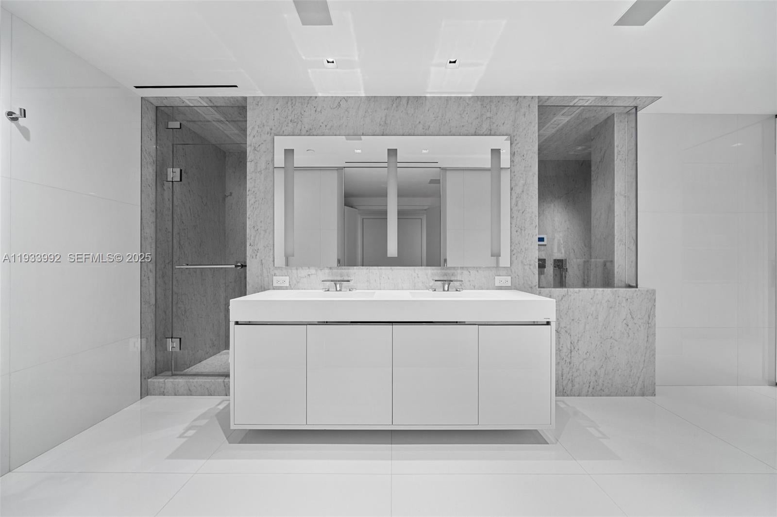 Bal Harbour, Florida, 33154, United States, 3 Bedrooms Bedrooms, ,4 BathroomsBathrooms,Residential,Active,2007290