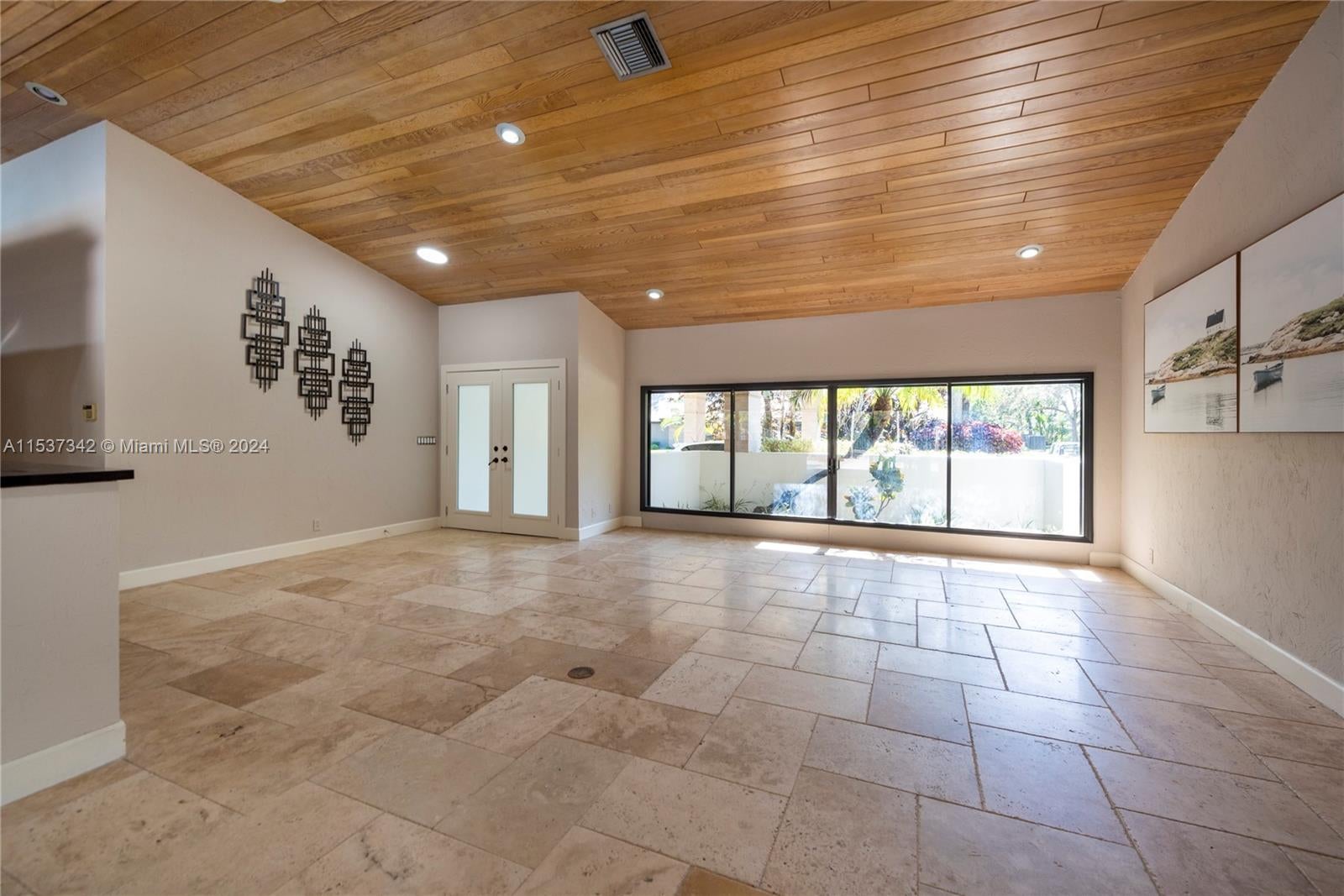 Weston, Florida, 33331, United States, ,5 BathroomsBathrooms,Residential,Active,1702942