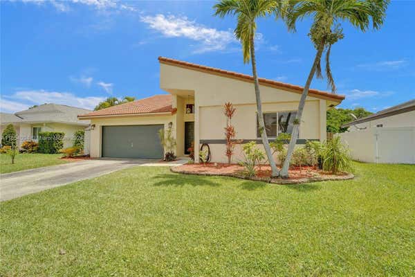 717 SE 3RD LN, DANIA BEACH, FL 33004 - Image 1