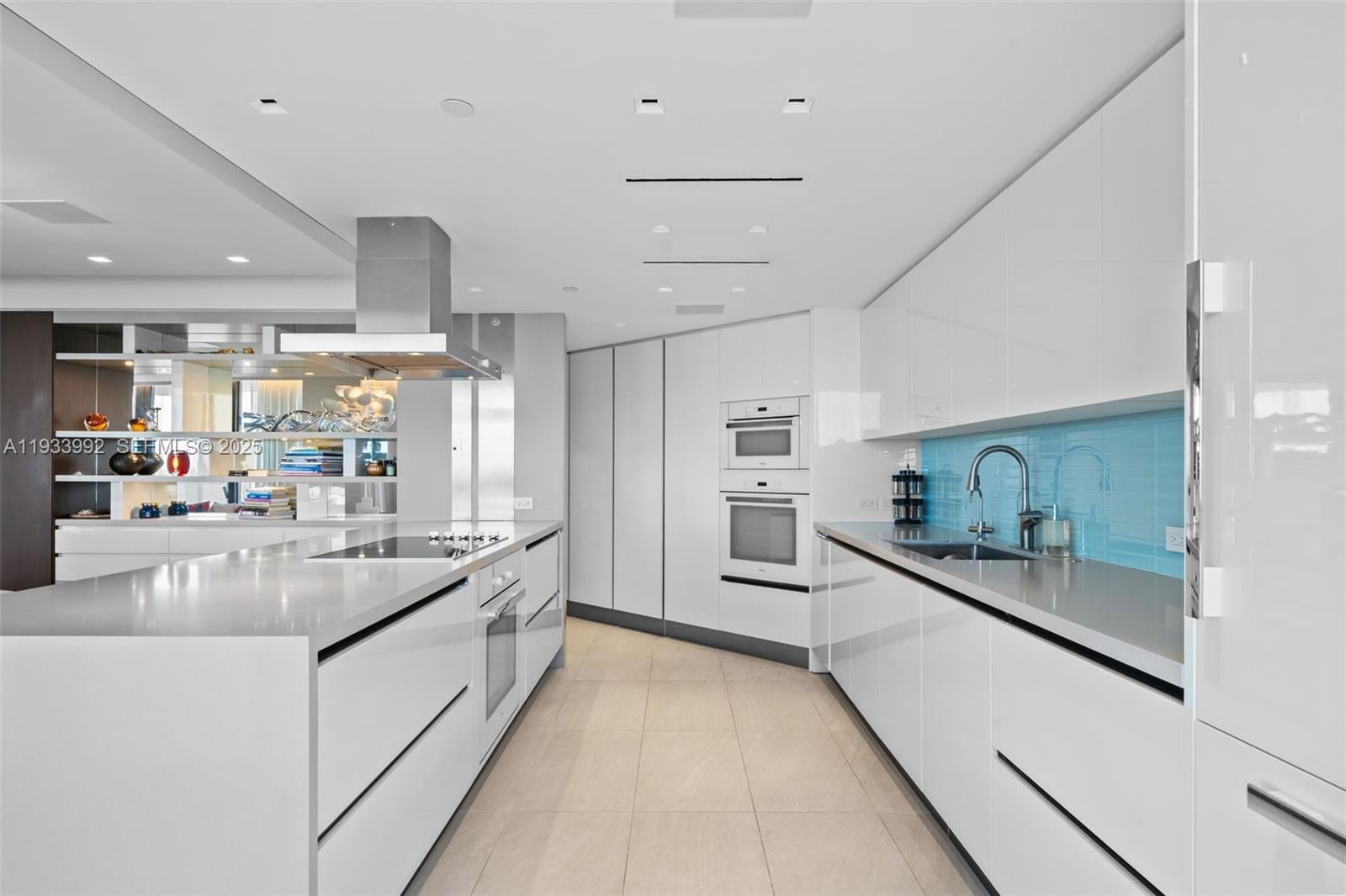 Bal Harbour, Florida, 33154, United States, 3 Bedrooms Bedrooms, ,4 BathroomsBathrooms,Residential,Active,2007290