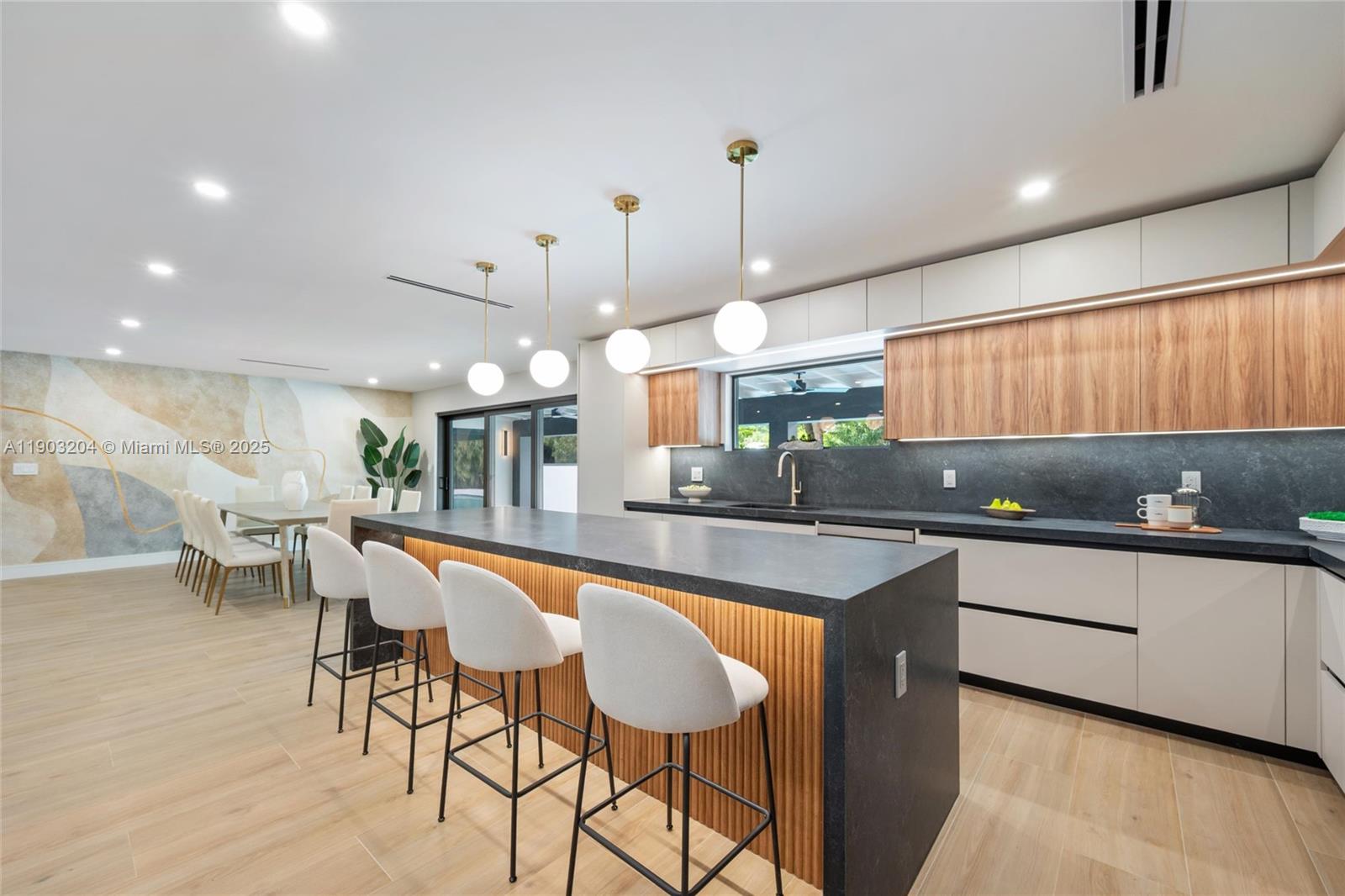 Palmetto Bay, Florida, 33158, United States, 4 Bedrooms Bedrooms, ,4 BathroomsBathrooms,Residential,Active,1988471 Palmetto Bay, Florida, 33158, United States, 4 Bedrooms Bedrooms, ,4 BathroomsBathrooms,Residential,Active,1988471