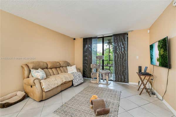 6800 CYPRESS RD APT 412, PLANTATION, FL 33317, photo 3 of 25