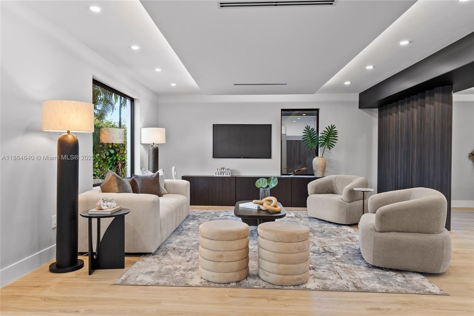 Fort Lauderdale, Florida, 33308, United States, 5 Bedrooms Bedrooms, ,4 BathroomsBathrooms,Residential,Active,1927651