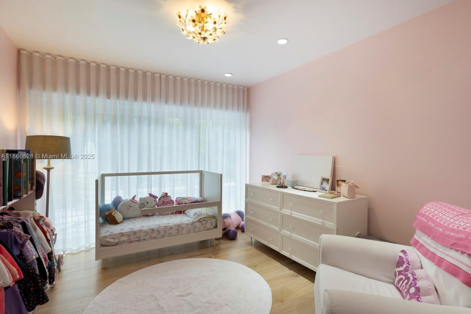 Coral Gables, Florida, 33156, United States, 4 Bedrooms Bedrooms, ,4 BathroomsBathrooms,Residential,Active,1927652