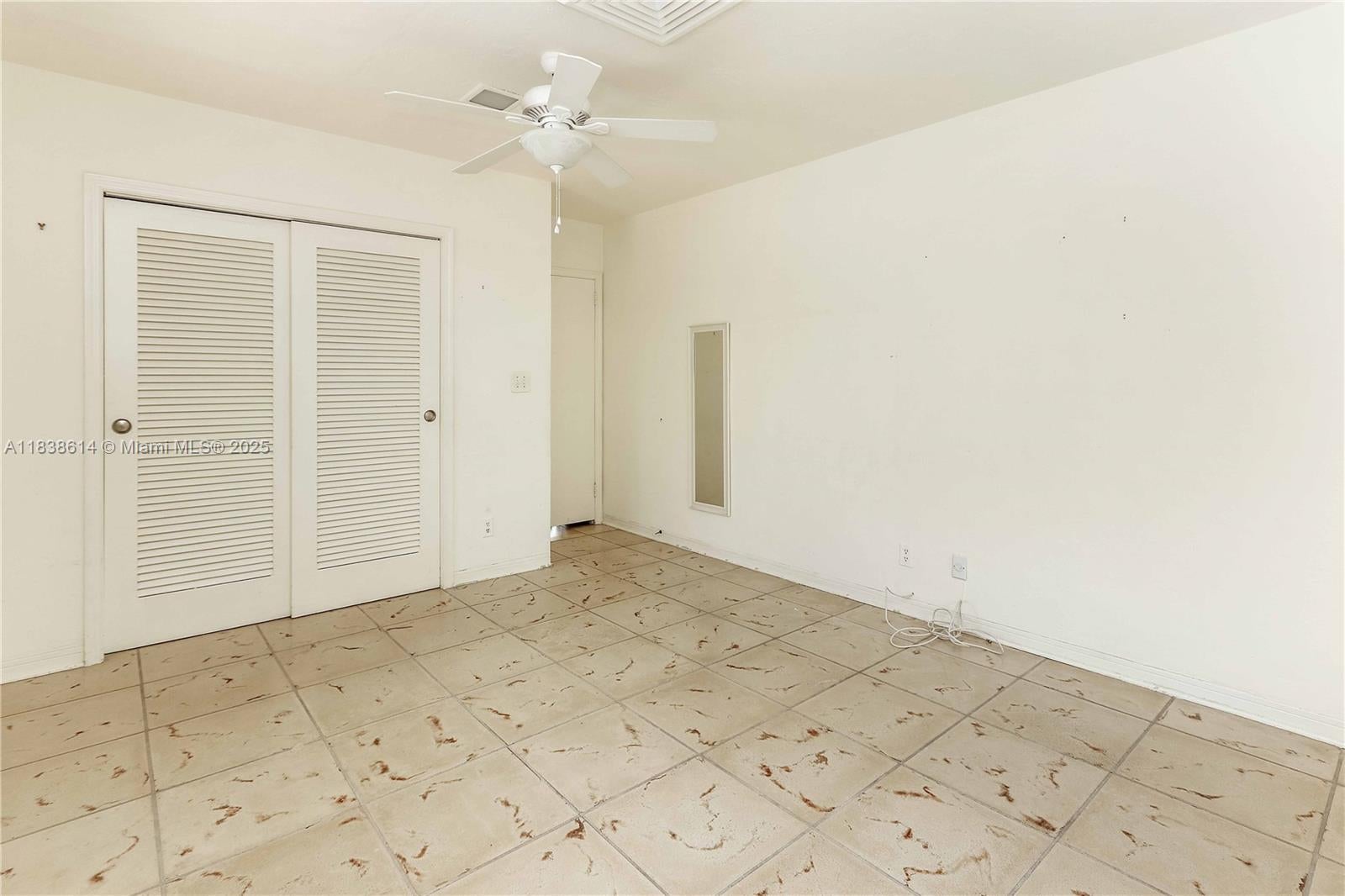 Hollywood, Florida, 33019, United States, 4 Bedrooms Bedrooms, ,4 BathroomsBathrooms,Residential,Active,1892394