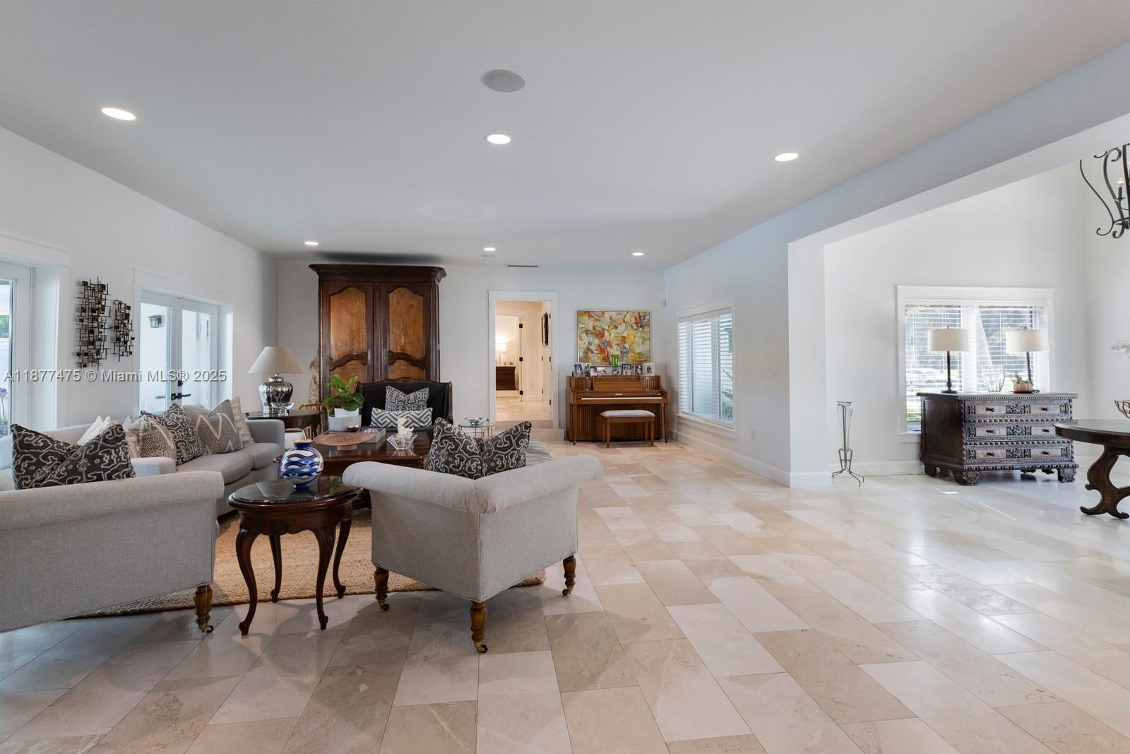 Pinecrest, Florida, 33156, United States, 4 Bedrooms Bedrooms, ,4 BathroomsBathrooms,Residential,Active,1944078