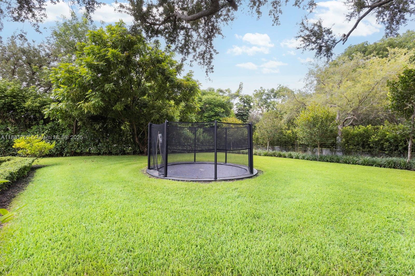 Pinecrest, Florida, 33156, United States, 5 Bedrooms Bedrooms, ,6 BathroomsBathrooms,Residential,Active,1945522