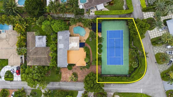 11595 NE 22ND DR, NORTH MIAMI, FL 33181 - Image 1