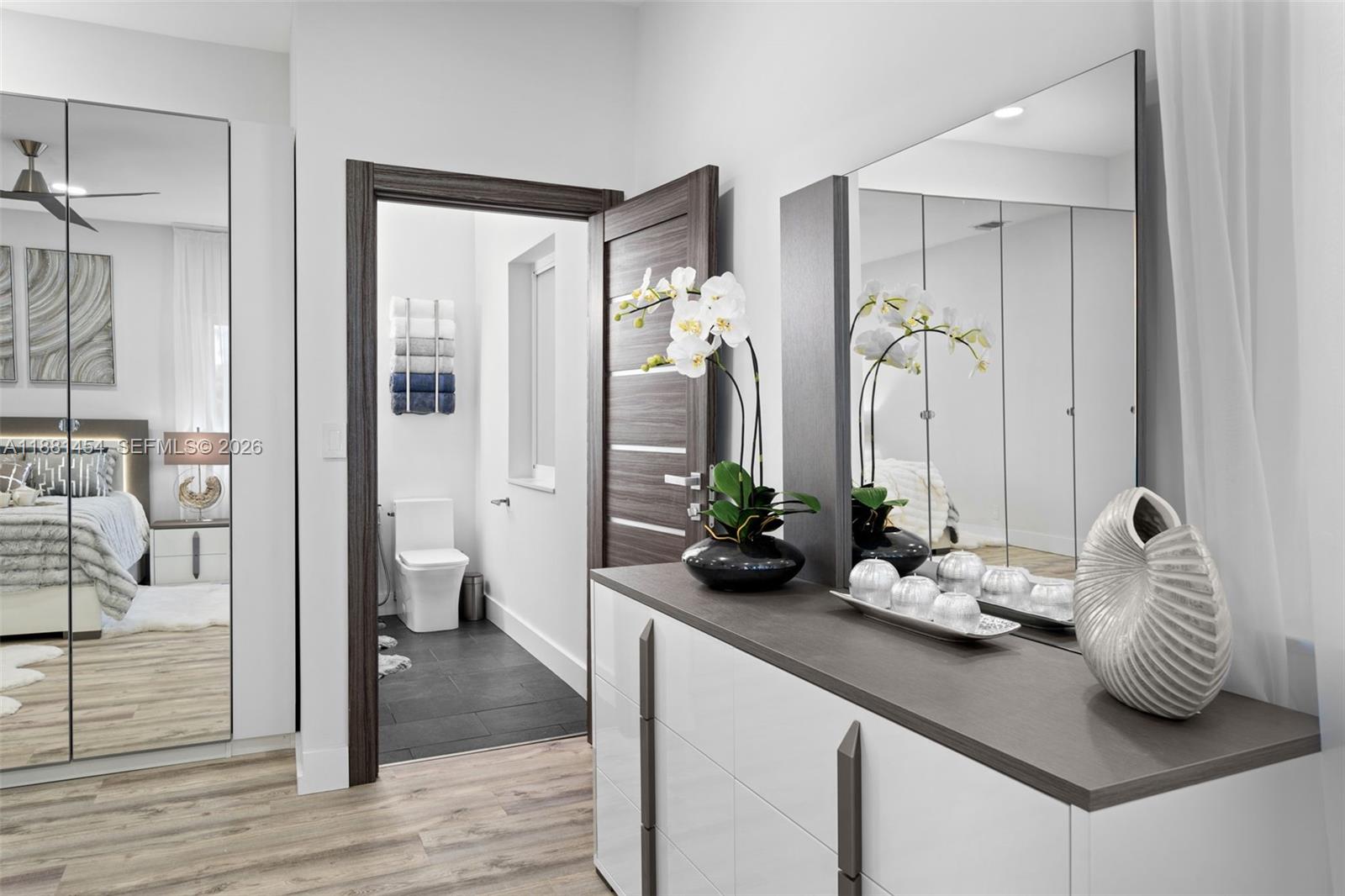 Hollywood, Florida, 33019, United States, 3 Bedrooms Bedrooms, ,3 BathroomsBathrooms,Residential,Active,1998579