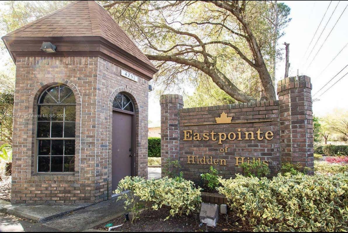 4251 MONUMENT RD APT 304, JACKSONVILLE, FL 32225, photo 1 of 38