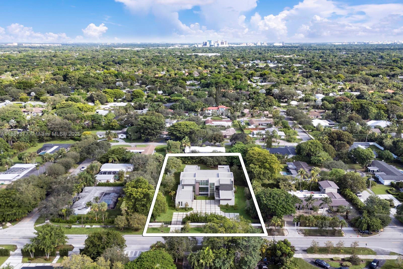 Pinecrest, Florida, 33156, United States, 8 Bedrooms Bedrooms, ,9 BathroomsBathrooms,Residential,Active,1953256